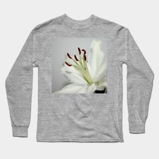 White Lily in Macro Long Sleeve T-Shirt